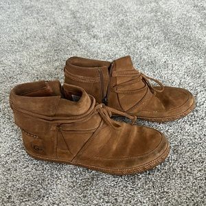 Women’s UGG suede boots, size 8